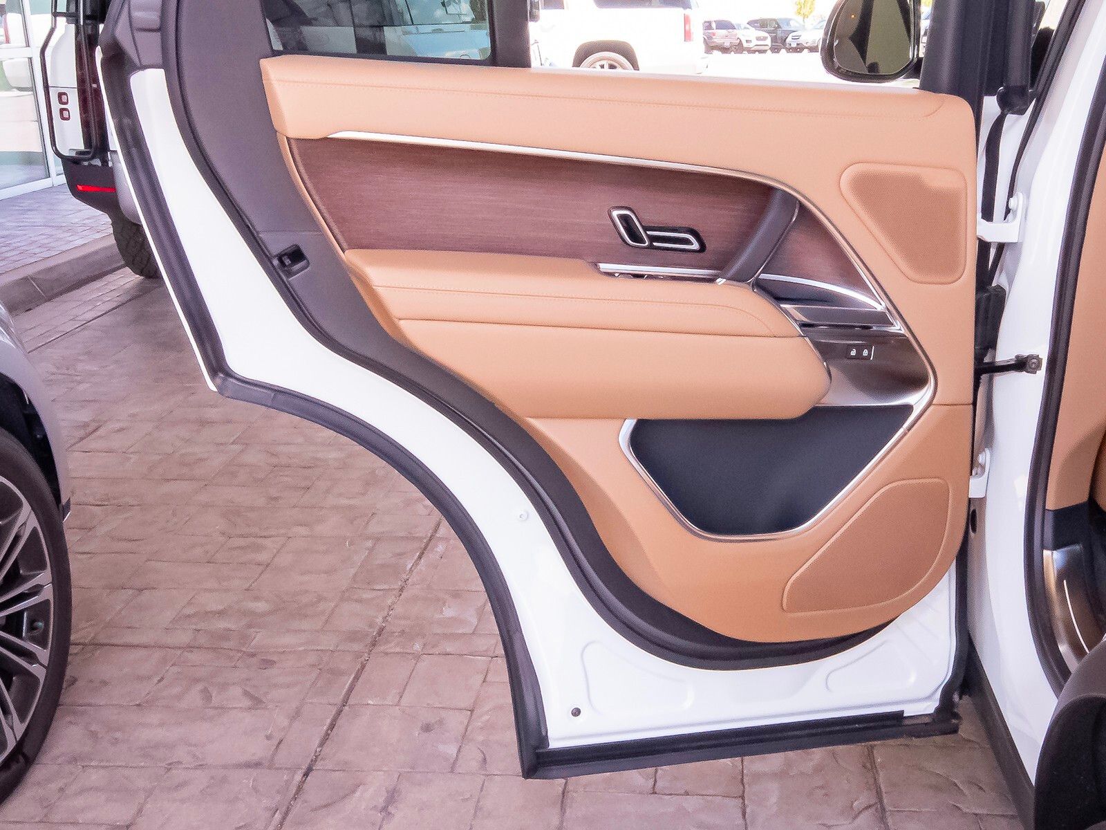 2025 Land Rover Range Rover SE photo 43
