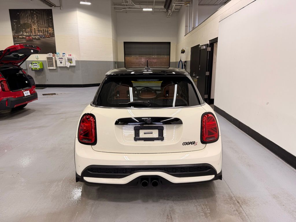 2023 Mini Cooper Hardtop S photo 4