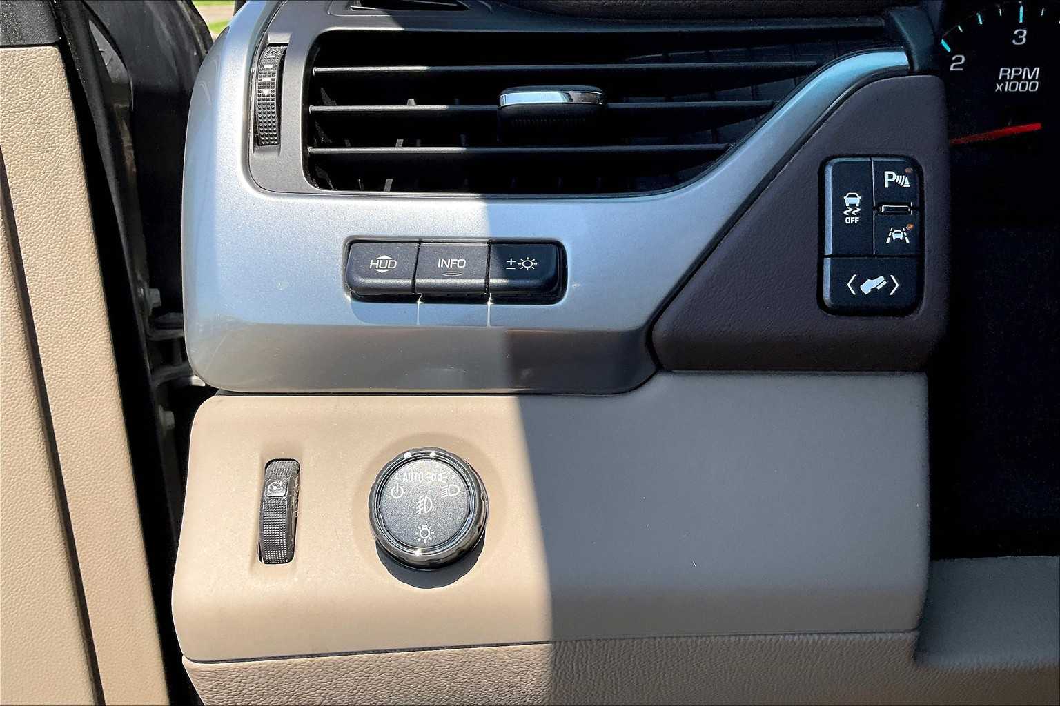 2018 Chevrolet Tahoe Premier photo 33
