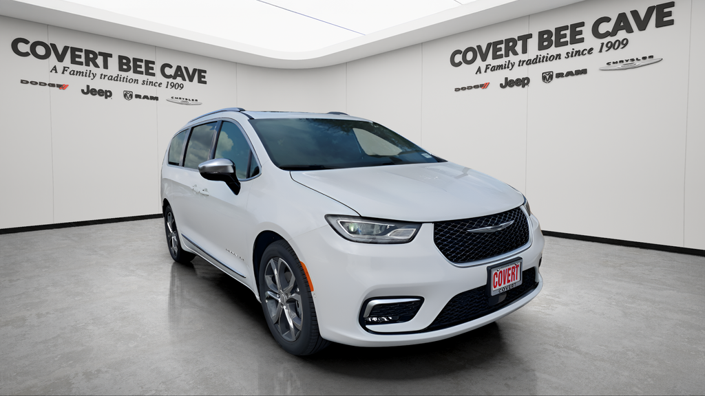 2026 Chrysler Pacifica Pinnacle's photo