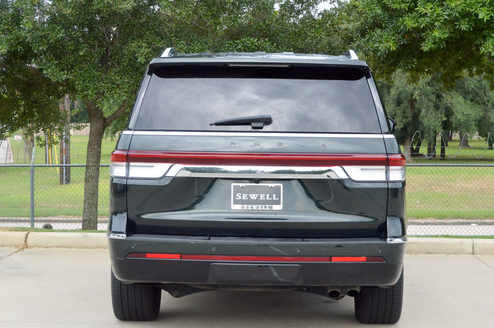2023 Lincoln Navigator Black Label photo 5