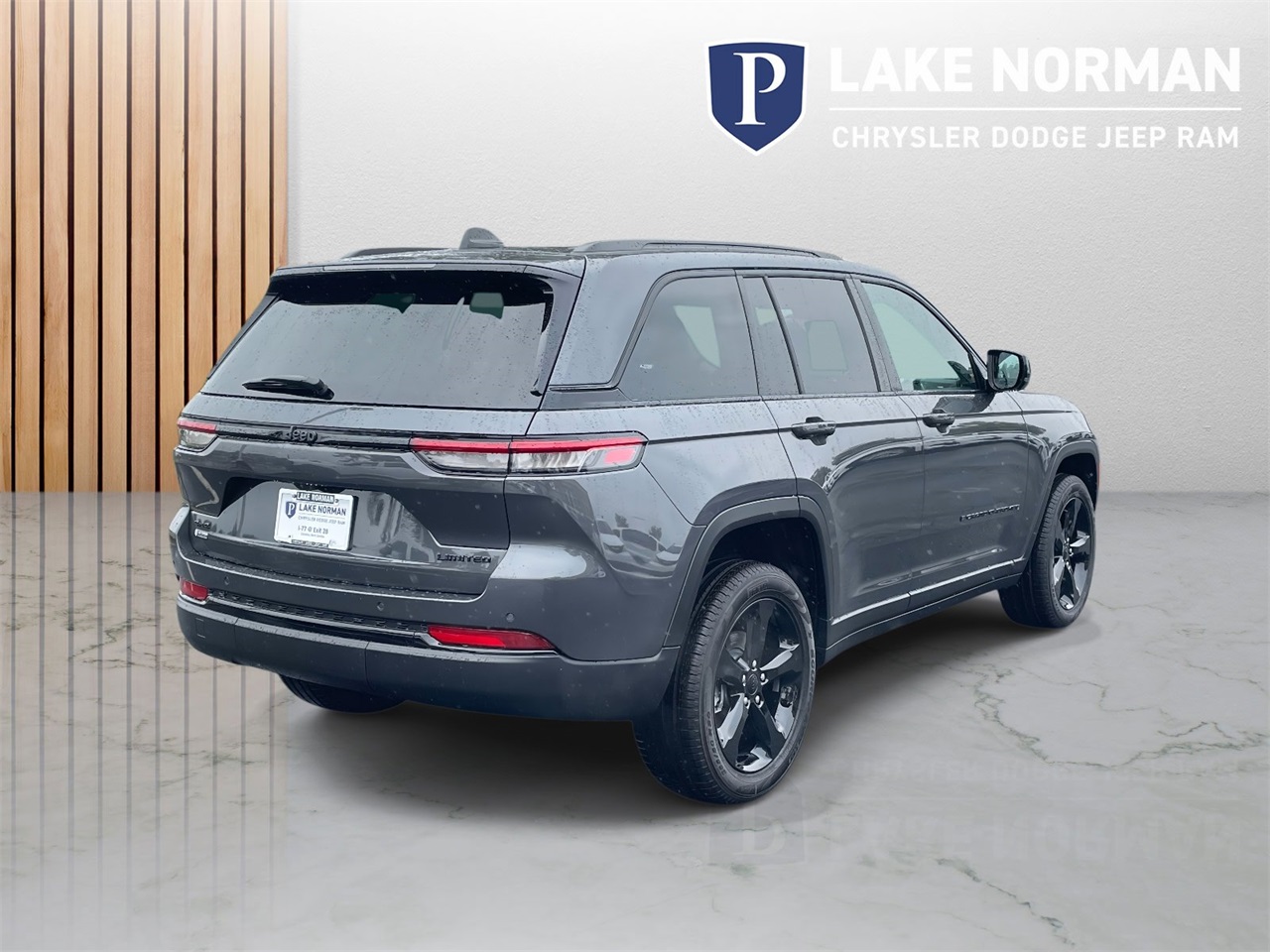 2025 Jeep Grand Cherokee Limited photo 4