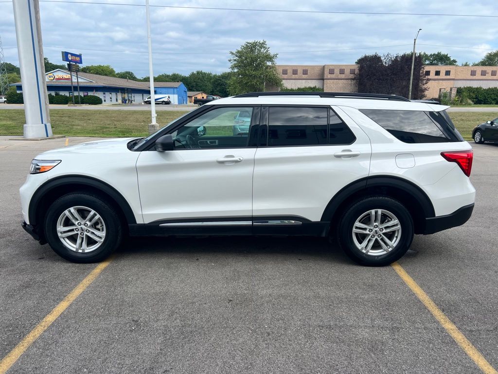 2022 Ford Explorer XLT photo 35
