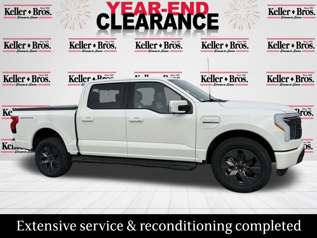 2023 Ford F-150 Lightning Lariat's photo