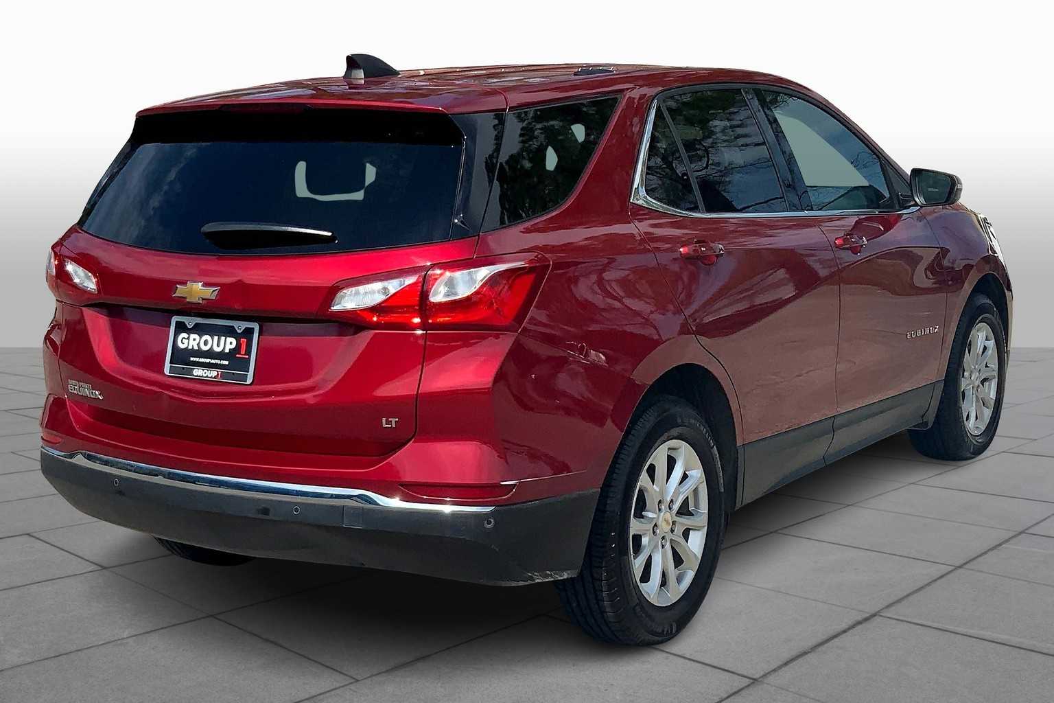 2018 Chevrolet Equinox LT photo 11