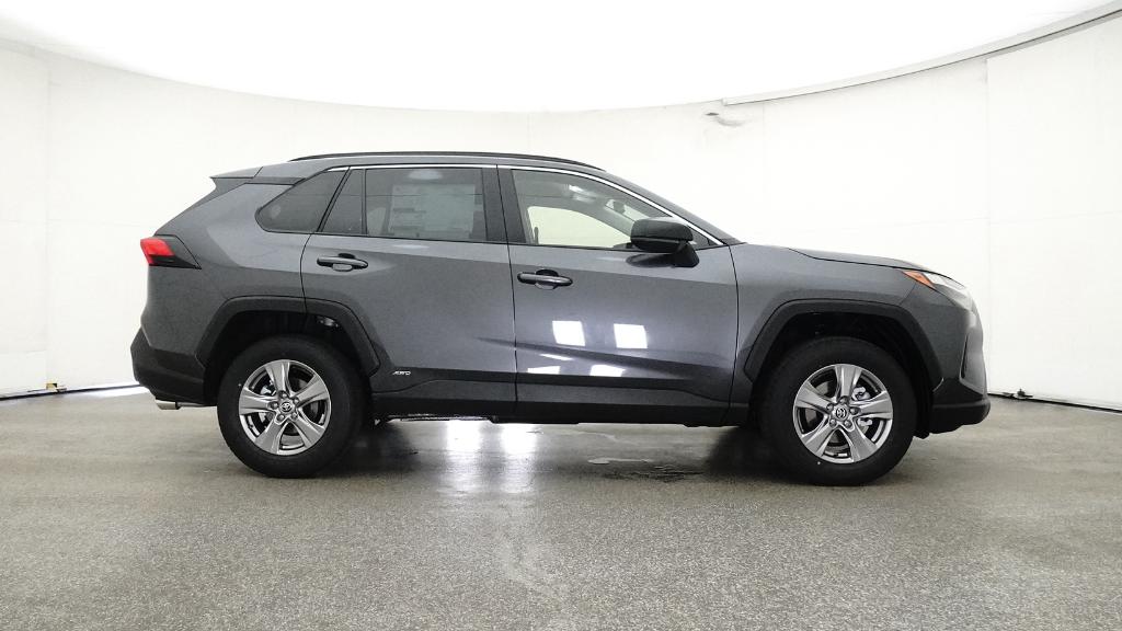2025 Toyota RAV4 Hybrid LE photo 26