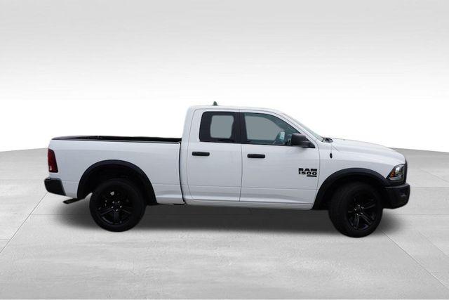 2022 Ram 1500 Classic Warlock photo 3