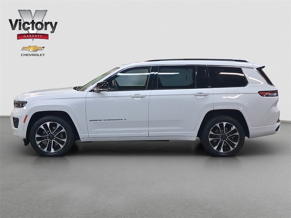 2021 Jeep Grand Cherokee Overland photo 3