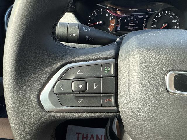 2024 Jeep Compass Latitude photo 30