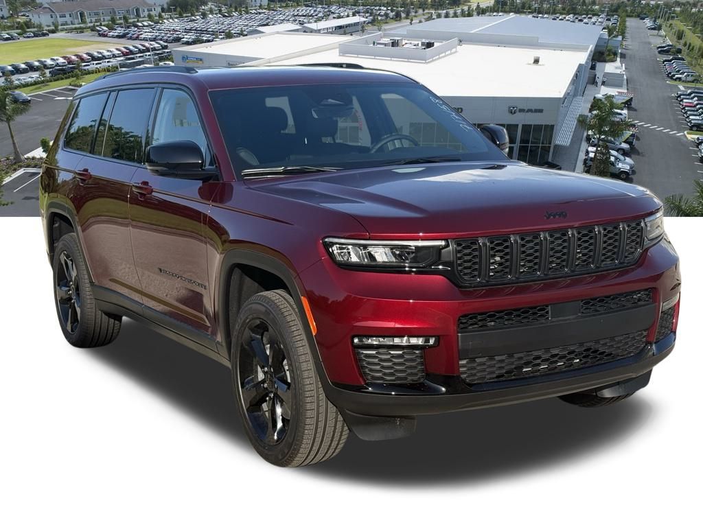 2025 Jeep Grand Cherokee Limited photo 2