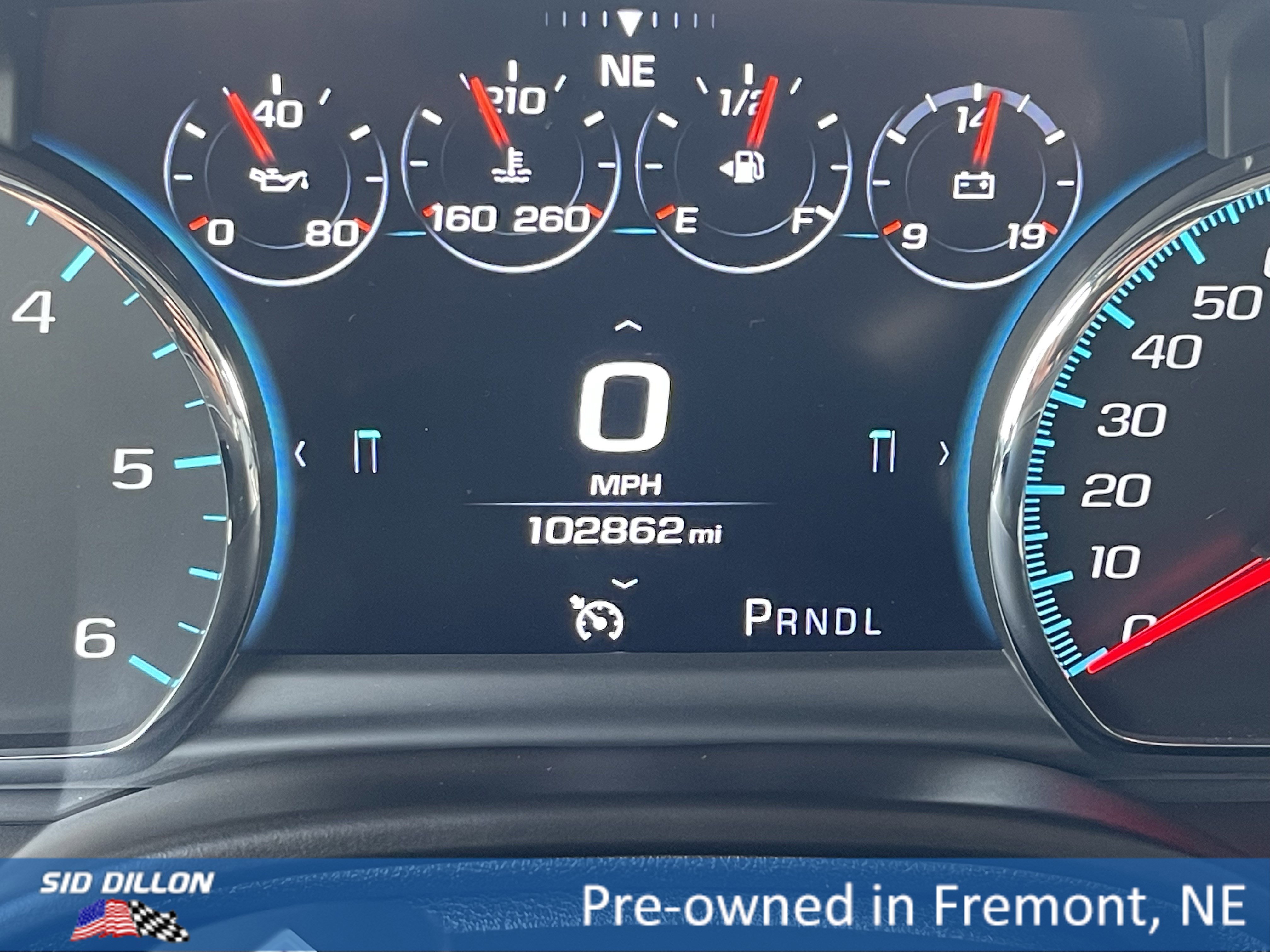 2019 Chevrolet Tahoe Premier photo 2