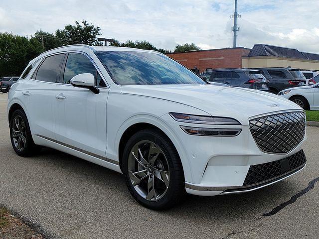 2024 Genesis Electrified GV70 Advanced photo 2