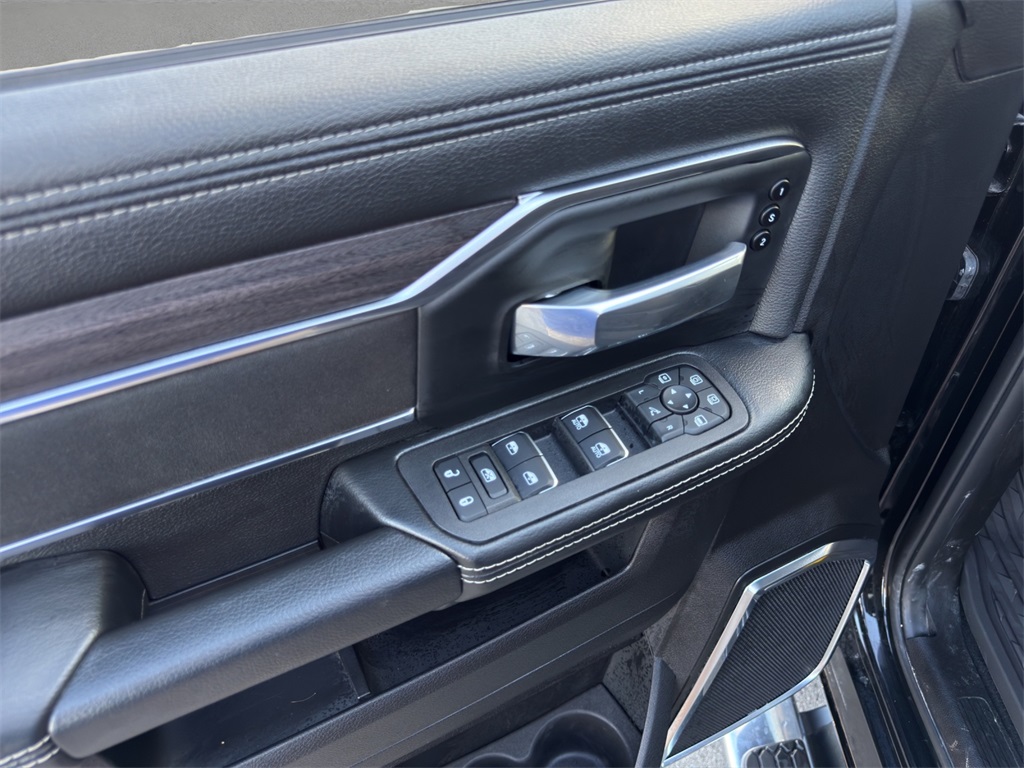 2025 Ram 2500 Laramie photo 10