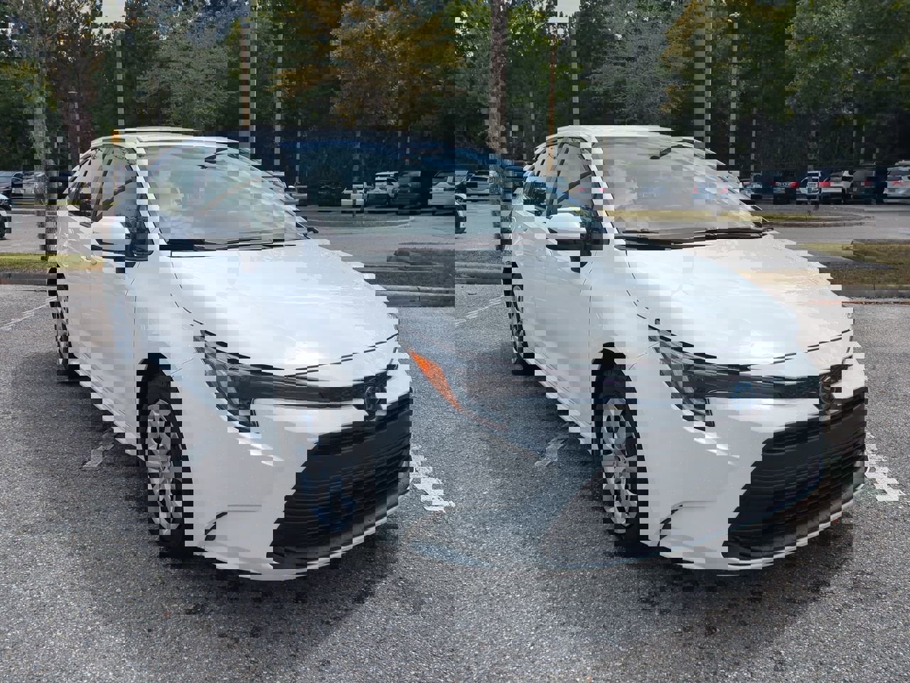 2023 Toyota Corolla Hybrid XLE photo 3