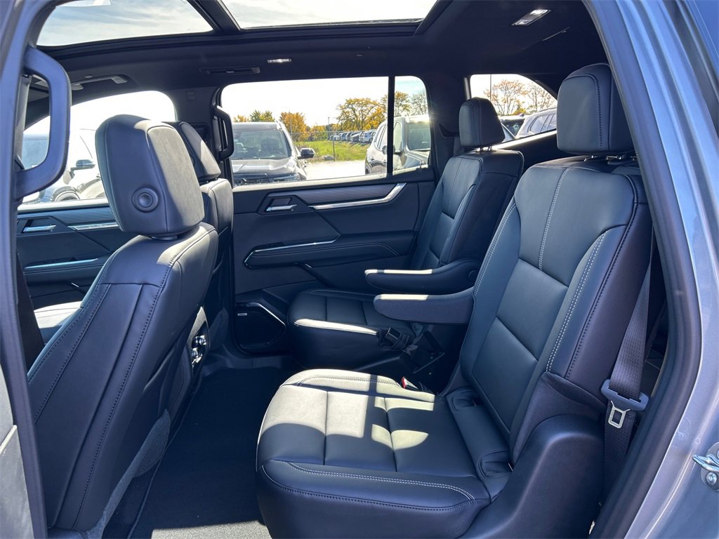 2026 GMC ACADIA - Image 31