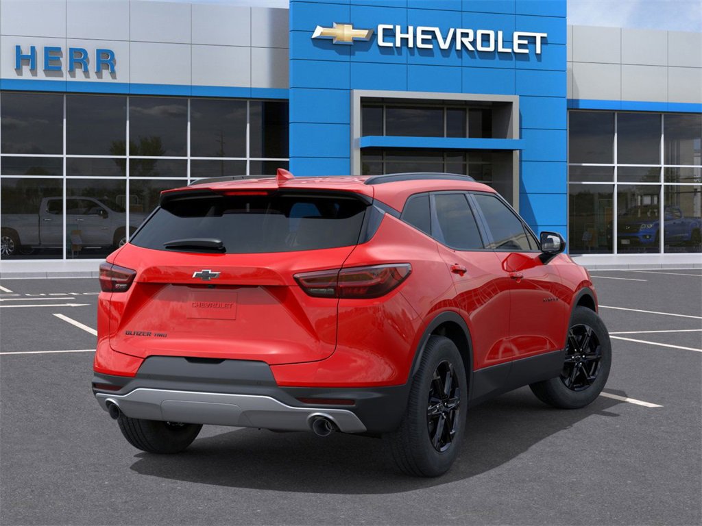 2025 Chevrolet Blazer 2LT photo 3