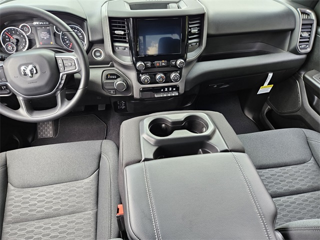 2025 Ram 1500 Tradesman photo 8