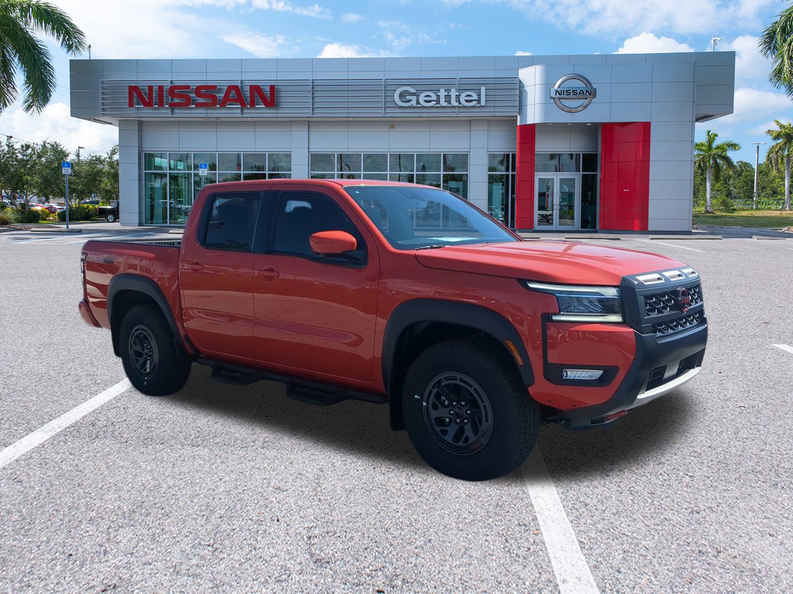 2025 Nissan Frontier PRO-4X photo 2