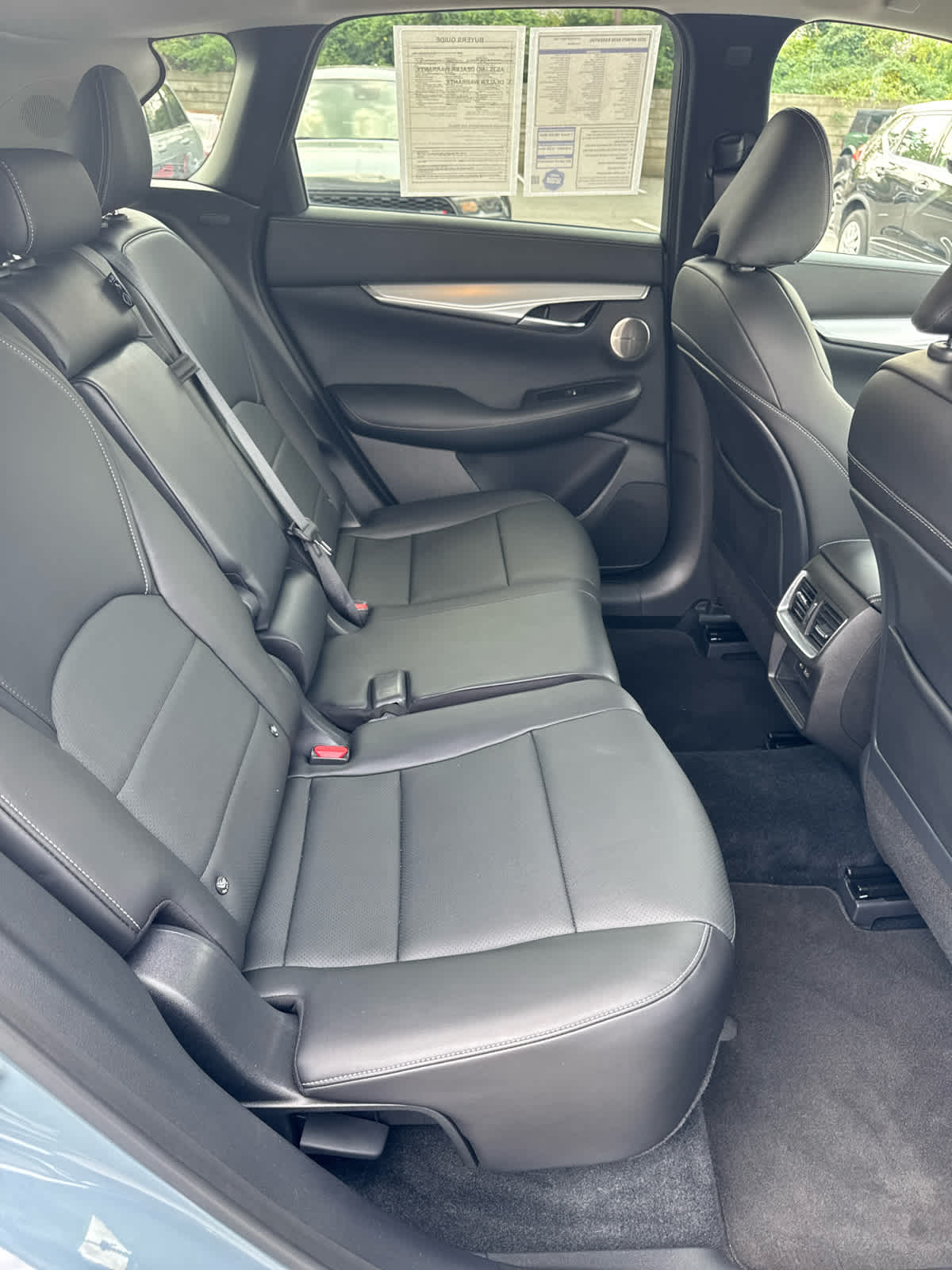 2022 Infiniti QX50 Essential AWD photo 23