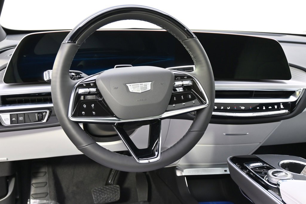 2025 Cadillac Lyriq Sport photo 12
