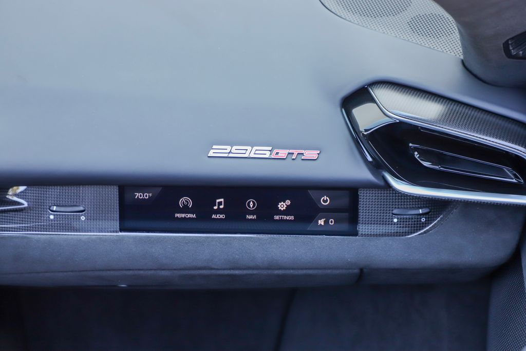 2024 Ferrari 296 GTS photo 18