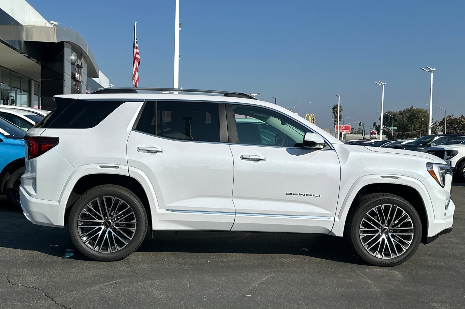 2026 Gmc Terrain Denali photo 4