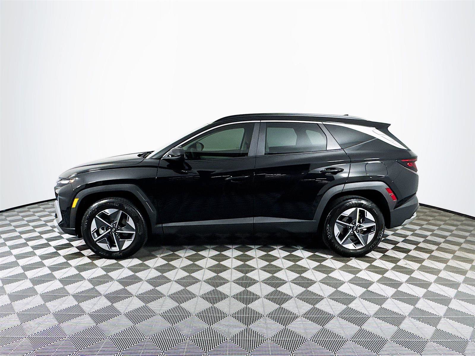 2025 Hyundai Tucson SEL photo 4
