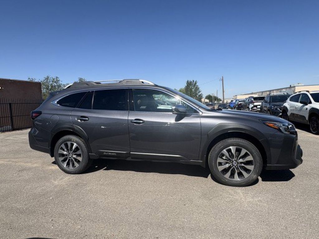 2025 Subaru Outback Touring photo 3