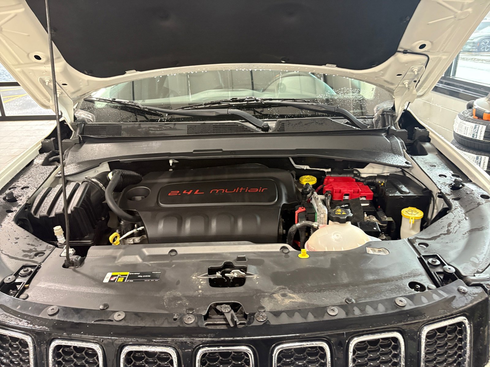 2019 Jeep Compass Latitude photo 3