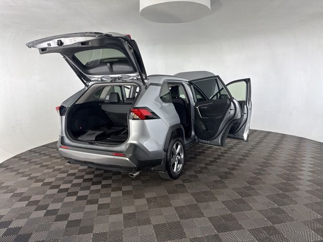 2020 Toyota RAV4 Hybrid Limited photo 9