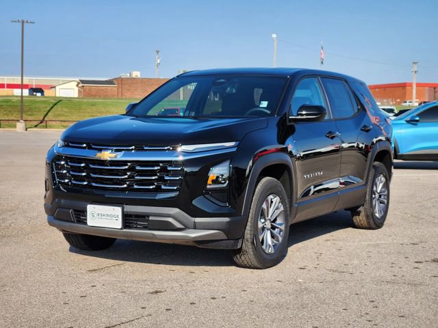 2026 Chevrolet Equinox LT photo 2