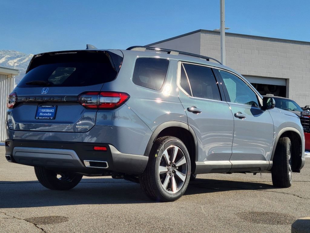 2025 Honda Pilot Touring photo 7