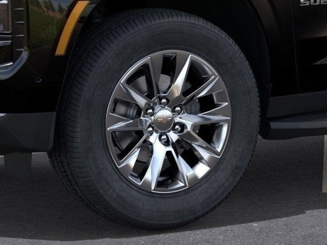 2025 Chevrolet Suburban Premier photo 9