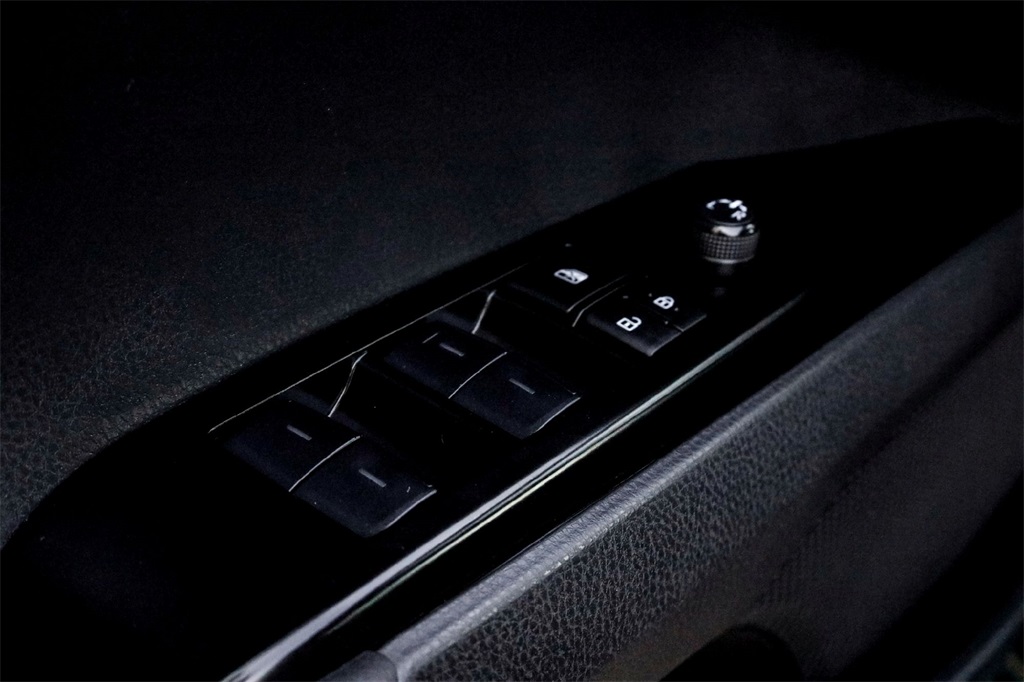 2025 Toyota Camry XSE photo 10