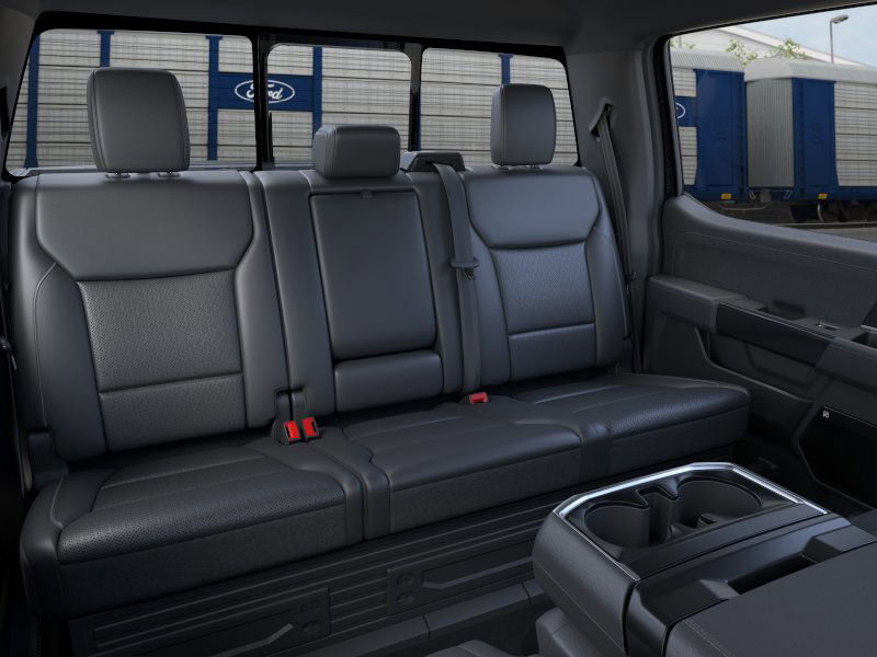 2025 Ford F-150 Lariat photo 3