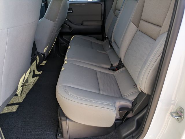 2023 Nissan Frontier SV photo 21