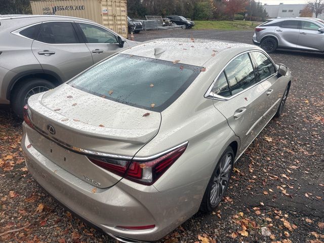 2021 Lexus ES 350 photo 4