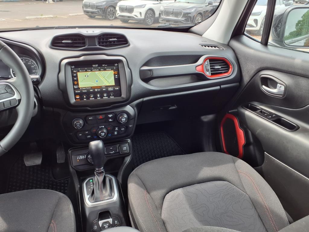 2023 Jeep Renegade Trailhawk photo 24
