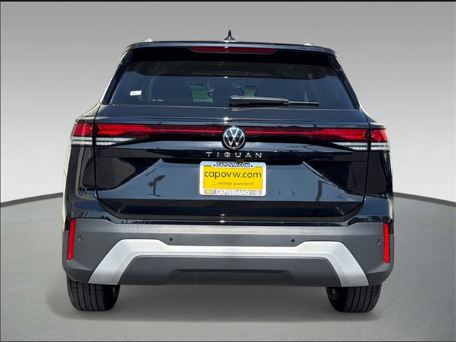 2025 Volkswagen Tiguan S photo 3