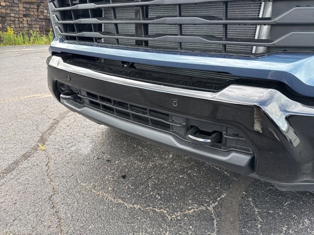 2025 Chevrolet Silverado 2500HD Custom photo 11