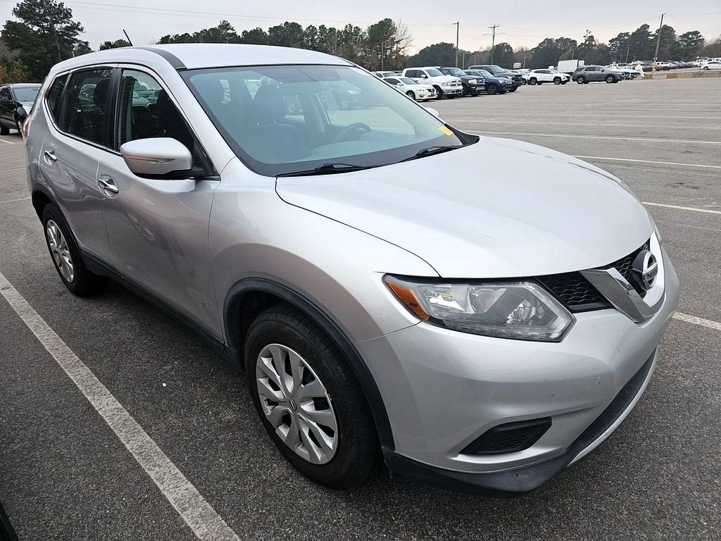 2015 Nissan Rogue S's photo