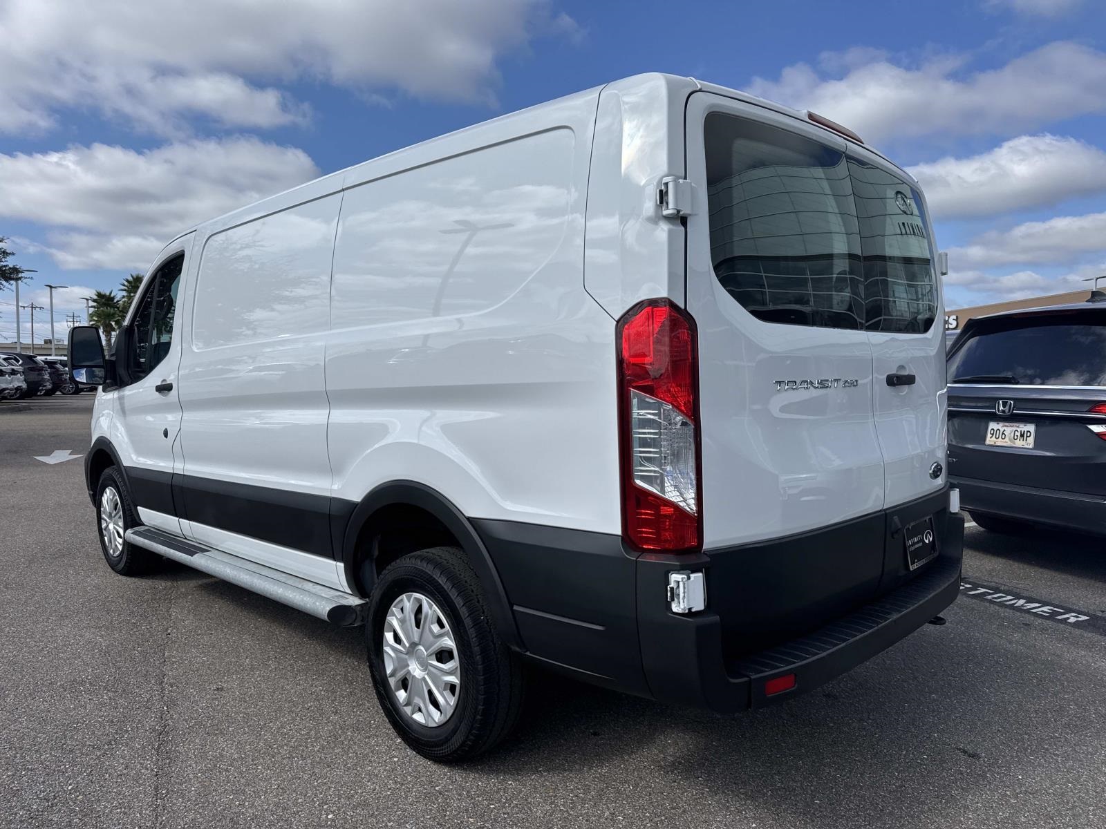 2024 Ford Transit photo 4