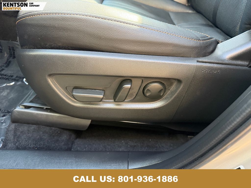 2025 Mazda CX-90 3.3 Turbo Preferred photo 32