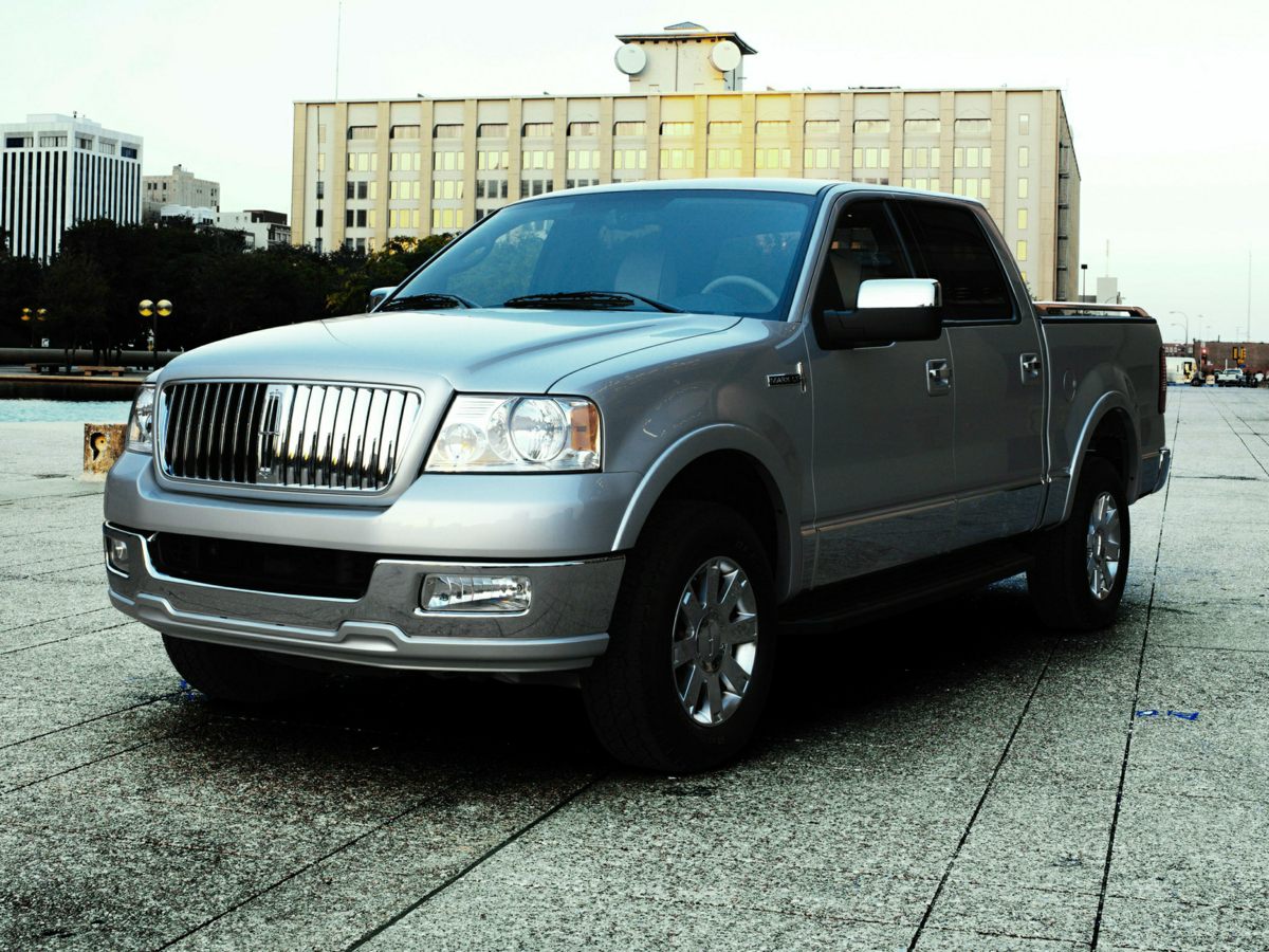 2008 Lincoln Mark LT Base's photo
