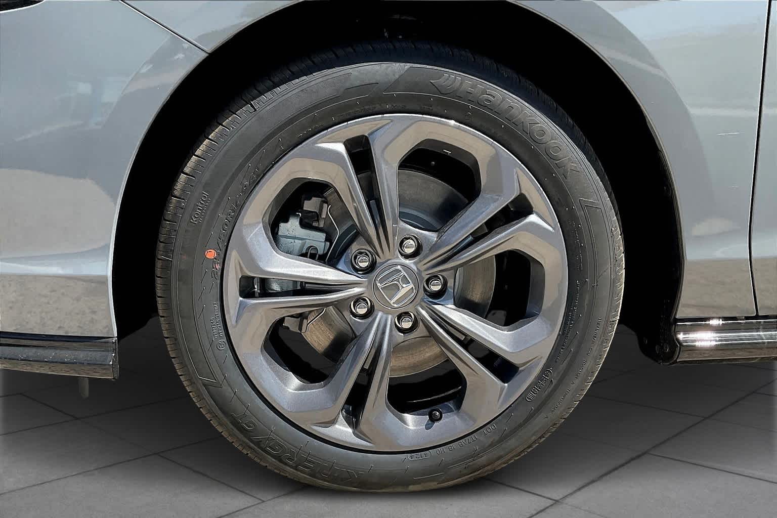 2025 Honda Accord Hybrid EX-L photo 10