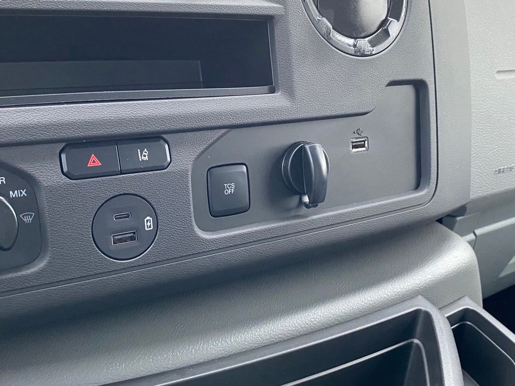 2024 Ford E-350 Base photo 33