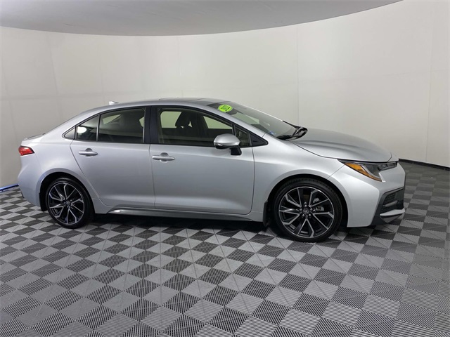 2022 Toyota Corolla SE photo 9