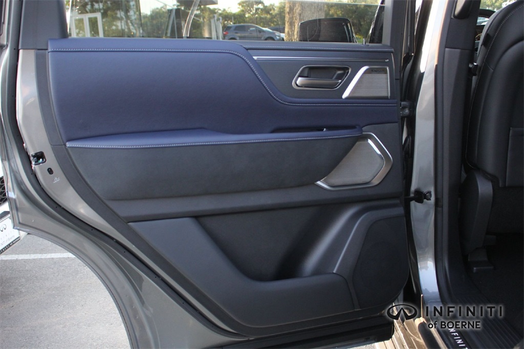 2026 Infiniti QX80 Sensory photo 19