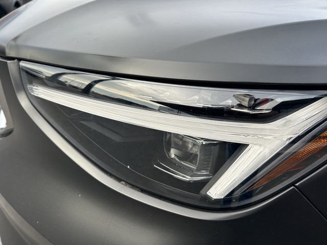 2024 Volvo XC40 Plus photo 8