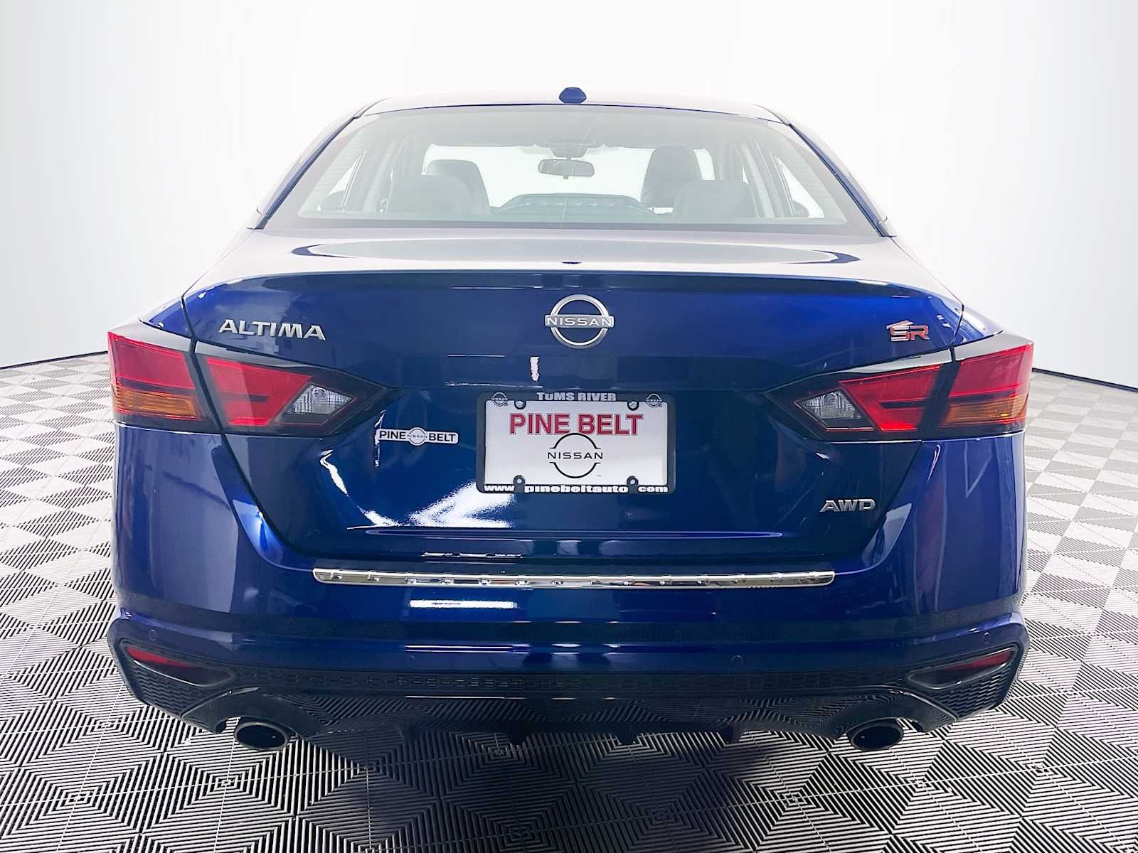 2023 Nissan Altima 2.5 SR photo 5